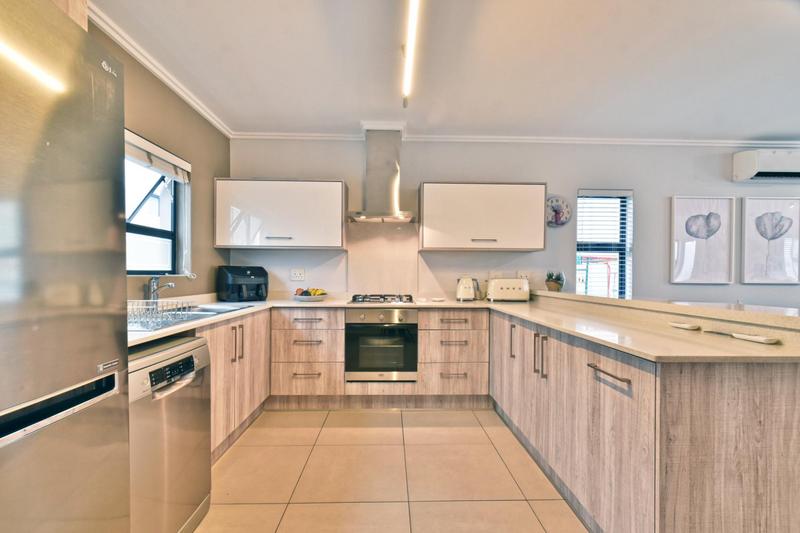 3 Bedroom Property for Sale in Broadacres Gauteng