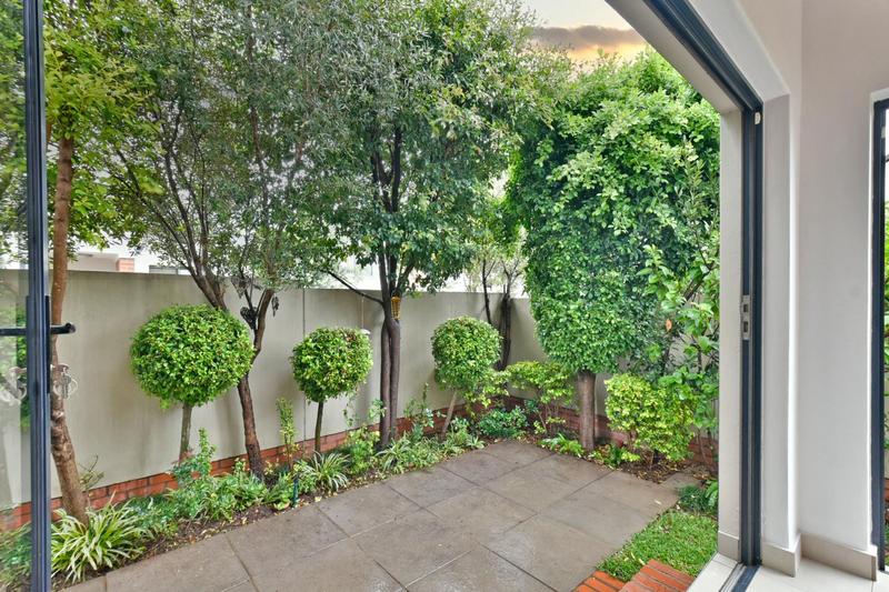 3 Bedroom Property for Sale in Broadacres Gauteng