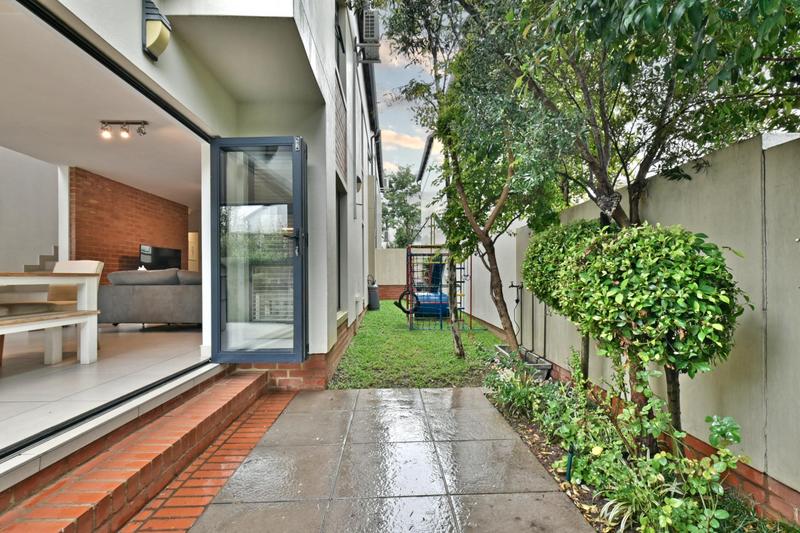 3 Bedroom Property for Sale in Broadacres Gauteng