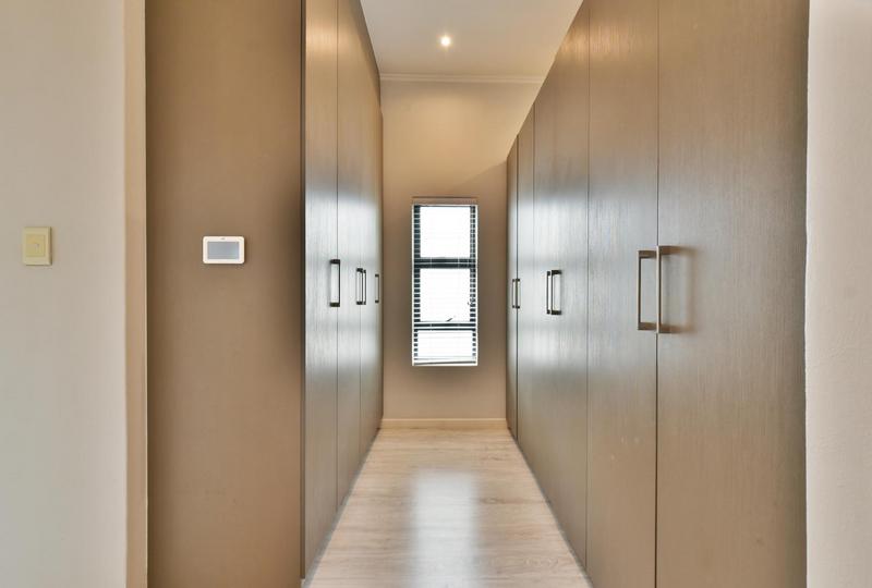 3 Bedroom Property for Sale in Broadacres Gauteng