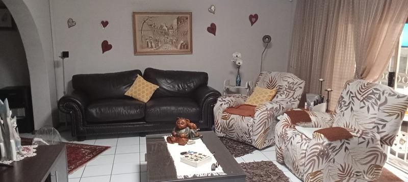 3 Bedroom Property for Sale in Theresa Park Gauteng