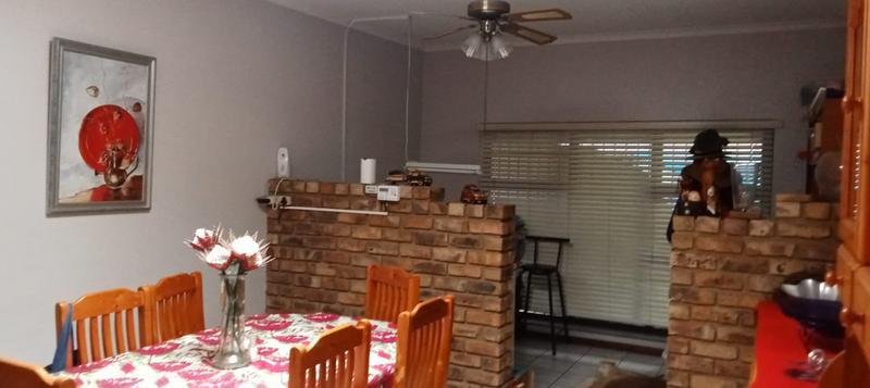 3 Bedroom Property for Sale in Theresa Park Gauteng