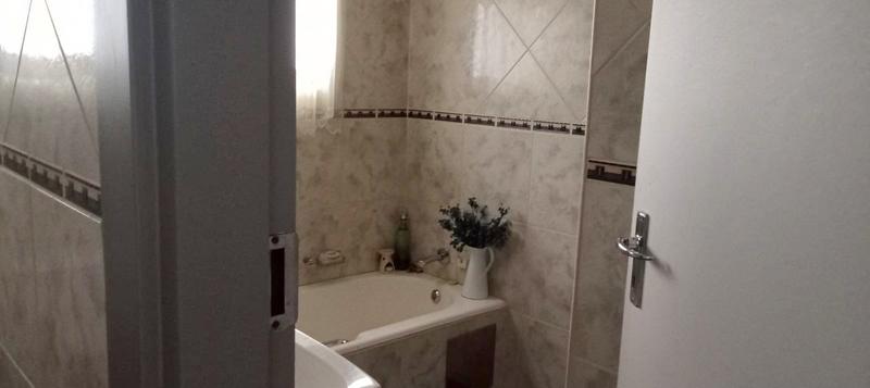 3 Bedroom Property for Sale in Theresa Park Gauteng