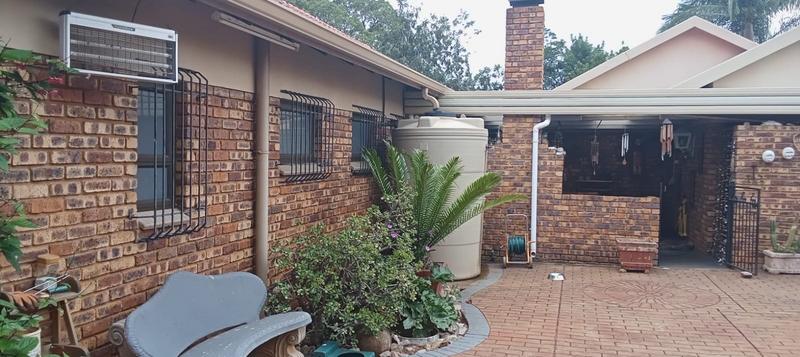 3 Bedroom Property for Sale in Theresa Park Gauteng