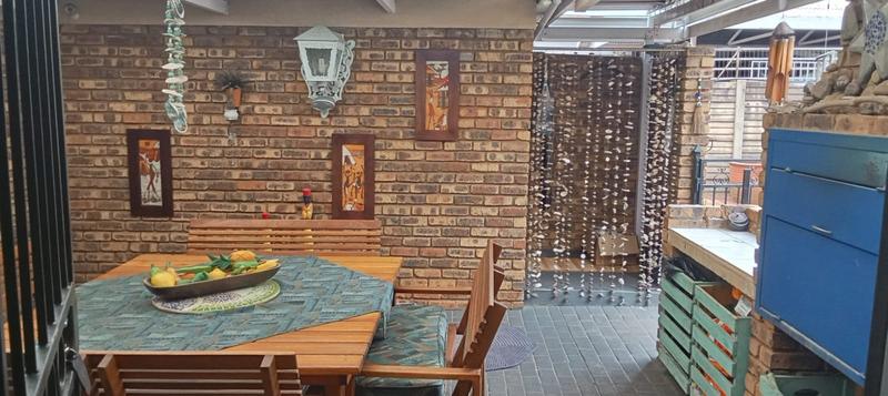 3 Bedroom Property for Sale in Theresa Park Gauteng