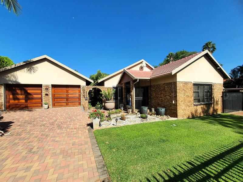 3 Bedroom Property for Sale in Theresa Park Gauteng