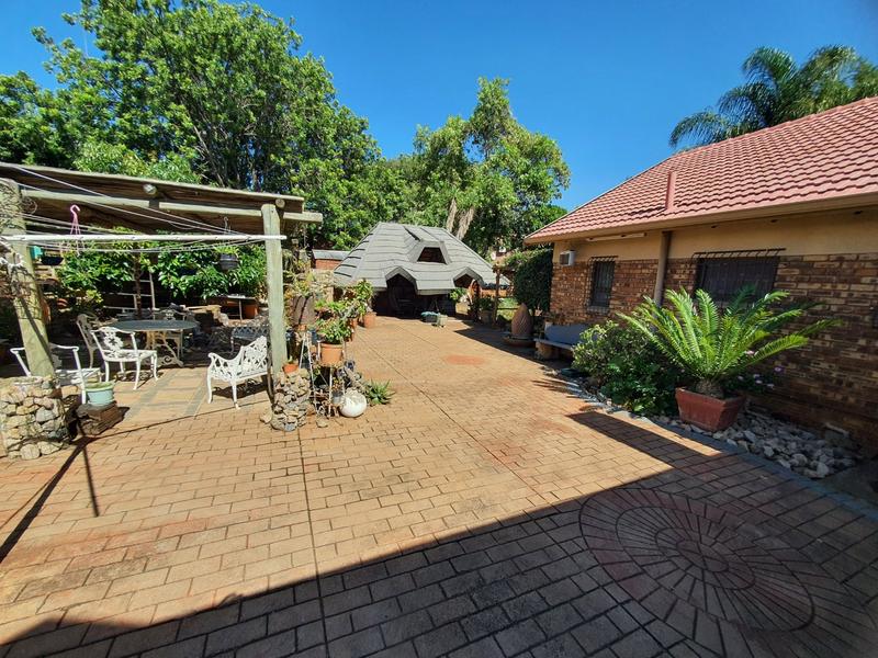 3 Bedroom Property for Sale in Theresa Park Gauteng
