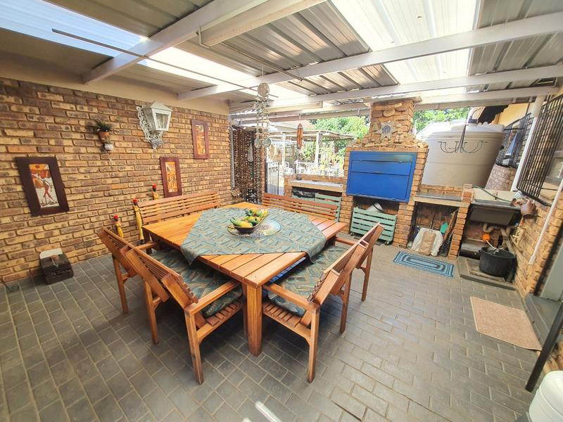 3 Bedroom Property for Sale in Theresa Park Gauteng