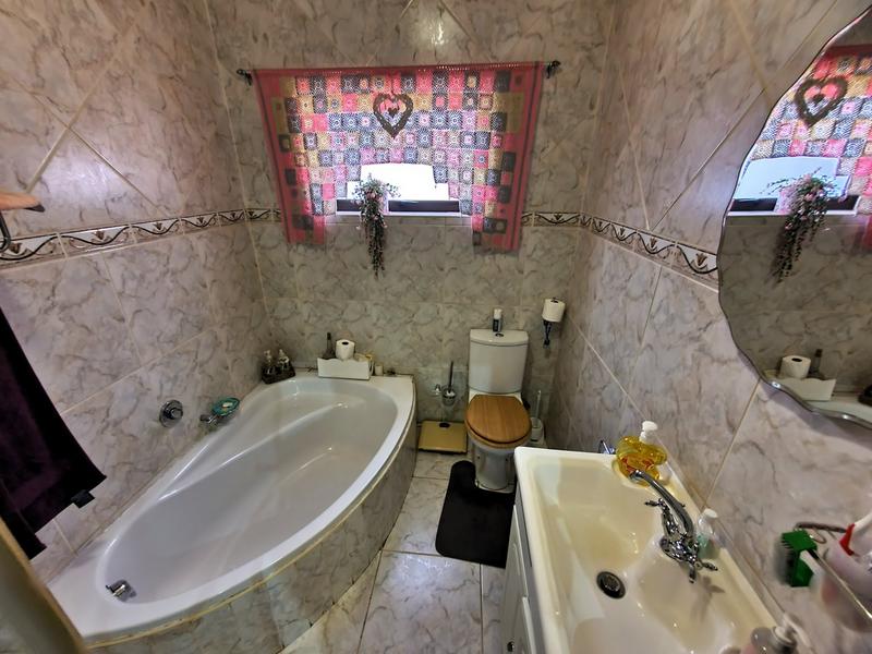 3 Bedroom Property for Sale in Theresa Park Gauteng