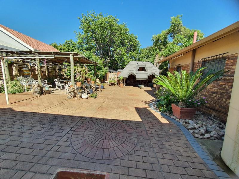 3 Bedroom Property for Sale in Theresa Park Gauteng