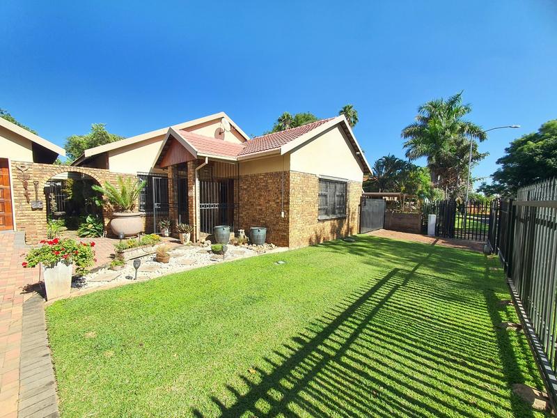 3 Bedroom Property for Sale in Theresa Park Gauteng