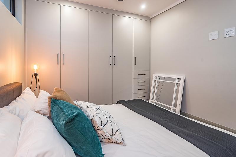 2 Bedroom Property for Sale in Midfield Estate Gauteng