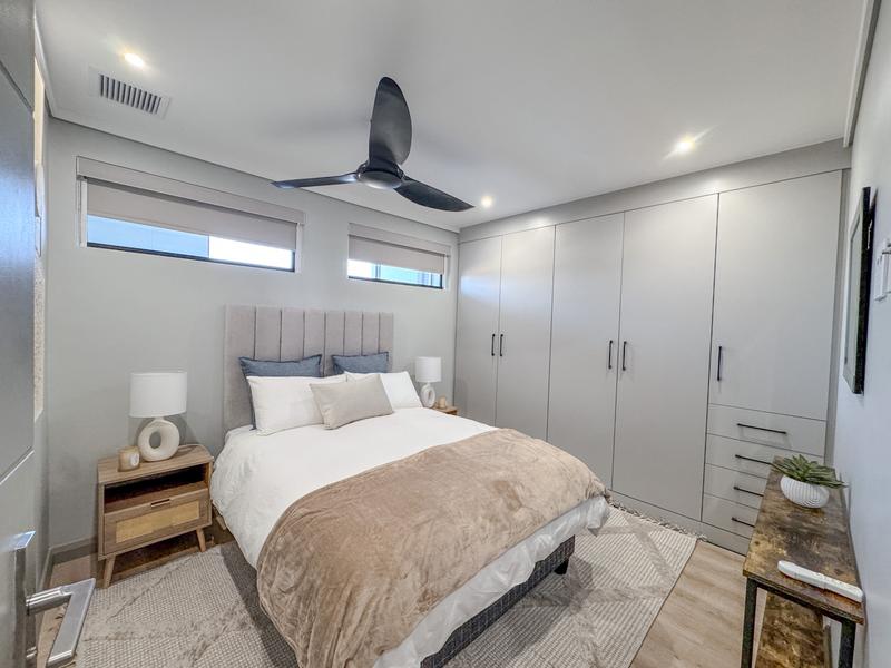 2 Bedroom Property for Sale in Midfield Estate Gauteng