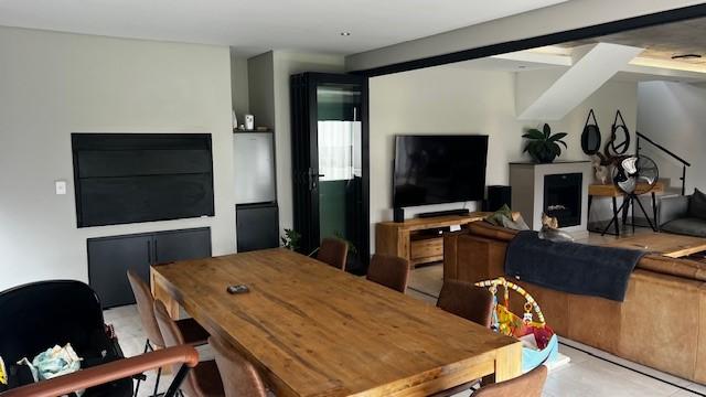 4 Bedroom Property for Sale in Midstream Ridge Gauteng