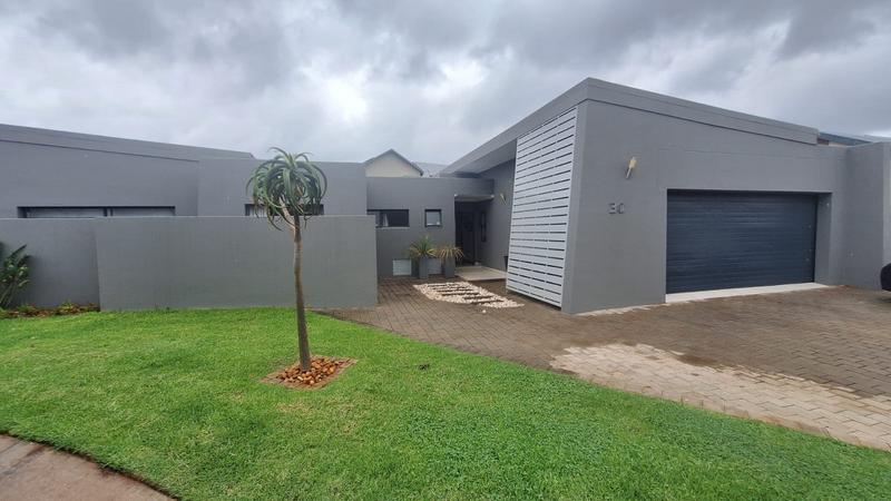 3 Bedroom Property for Sale in Midstream Estate Gauteng