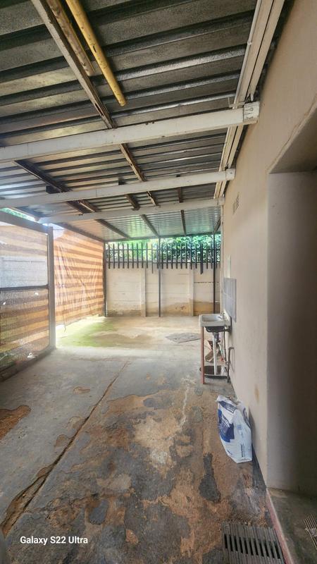 To Let 3 Bedroom Property for Rent in Greenhills Gauteng