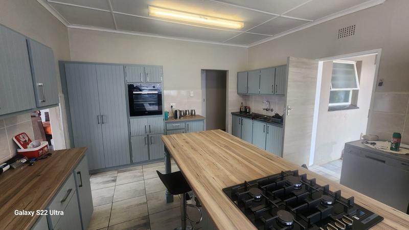 To Let 3 Bedroom Property for Rent in Greenhills Gauteng