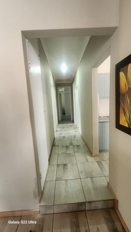 To Let 3 Bedroom Property for Rent in Greenhills Gauteng