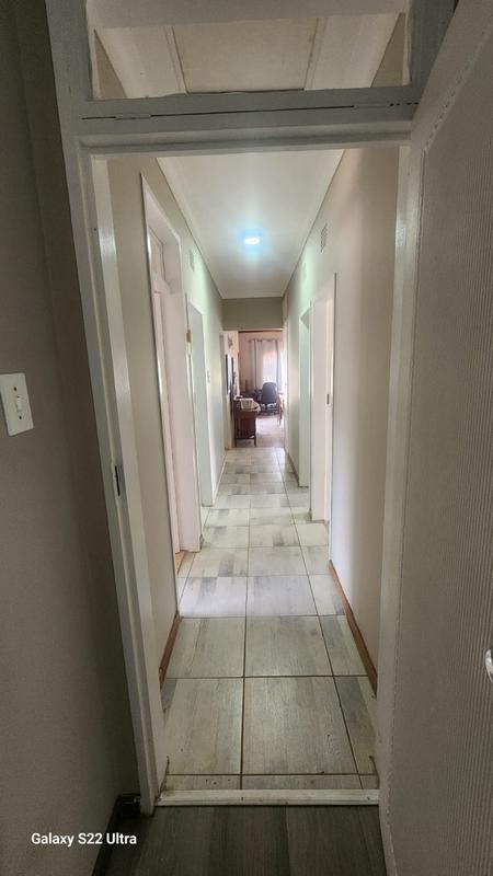 To Let 3 Bedroom Property for Rent in Greenhills Gauteng