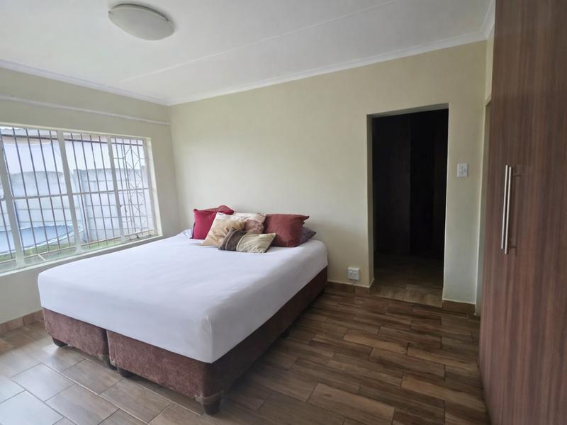 To Let 4 Bedroom Property for Rent in Glen Marais Gauteng