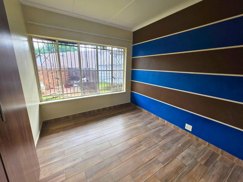 To Let 4 Bedroom Property for Rent in Glen Marais Gauteng