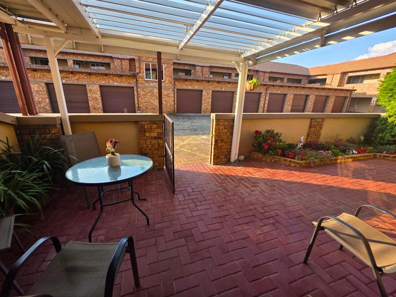 2 Bedroom Property for Sale in Norton Home Estate AH Gauteng