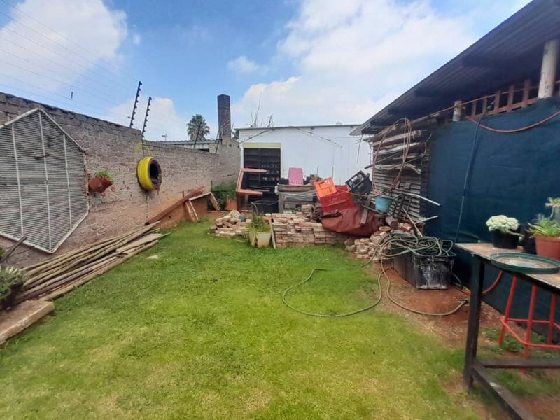 3 Bedroom Property for Sale in Rhodesfield Gauteng