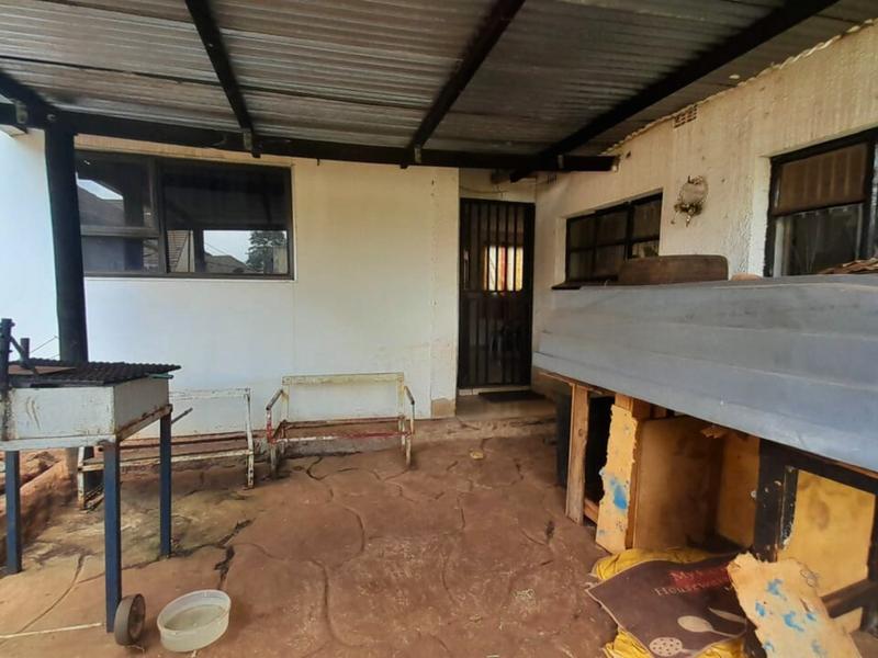 3 Bedroom Property for Sale in Rhodesfield Gauteng