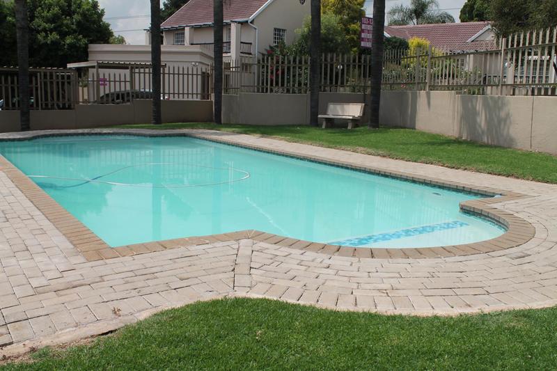 2 Bedroom Property for Sale in Eden Glen Gauteng