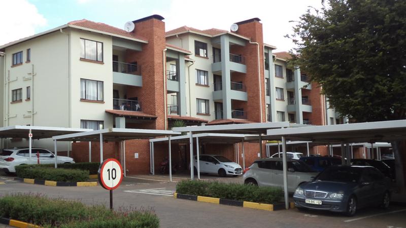 2 Bedroom Property for Sale in Greenstone Hill Gauteng