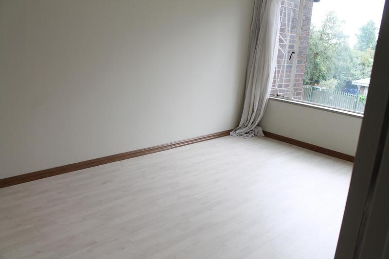 1 Bedroom Property for Sale in Edenvale Central Gauteng