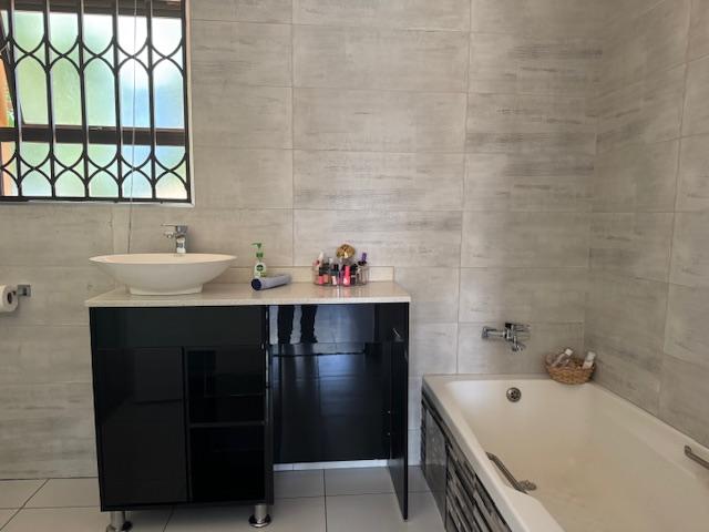 To Let 3 Bedroom Property for Rent in Mayberry Park Gauteng