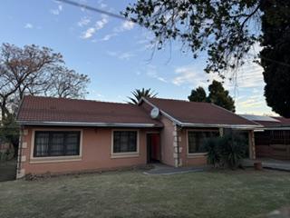 To Let 3 Bedroom Property for Rent in Mayberry Park Gauteng