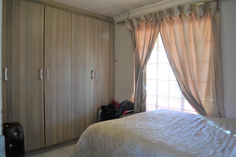 2 Bedroom Property for Sale in Alveda Park Gauteng