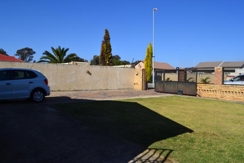 2 Bedroom Property for Sale in Alveda Park Gauteng