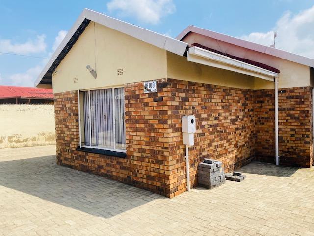 3 Bedroom Property for Sale in Diepkloof Zone 4 Gauteng