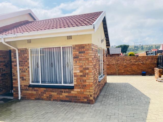 3 Bedroom Property for Sale in Diepkloof Zone 4 Gauteng