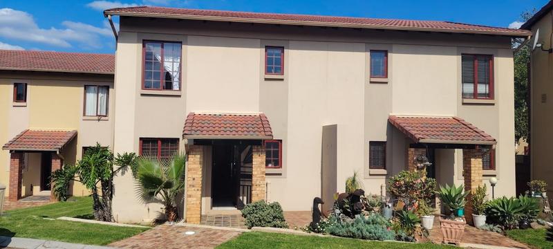 2 Bedroom Property for Sale in Willowbrook Gauteng