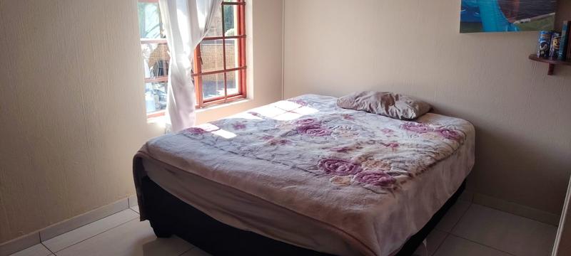 2 Bedroom Property for Sale in Willowbrook Gauteng