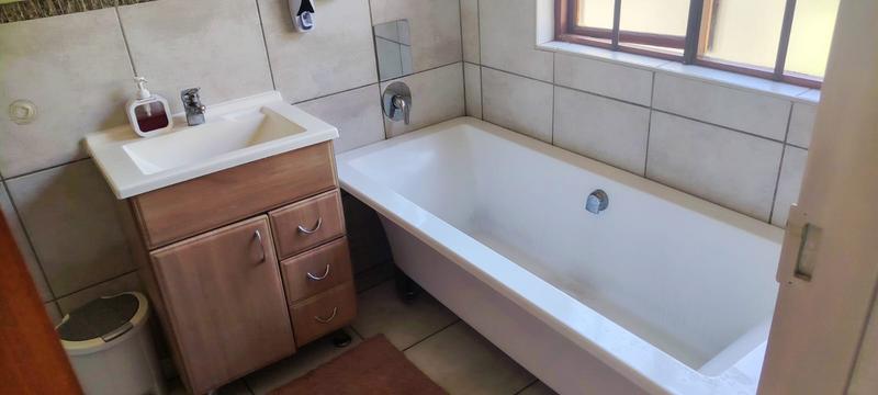 2 Bedroom Property for Sale in Willowbrook Gauteng