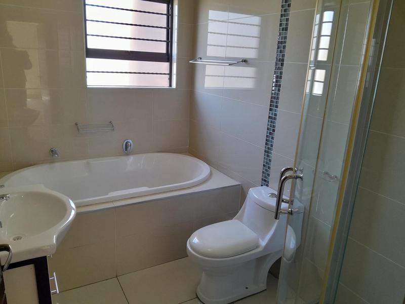 2 Bedroom Property for Sale in Ravenswood Gauteng