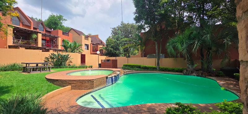 1 Bedroom Property for Sale in Douglasdale Gauteng