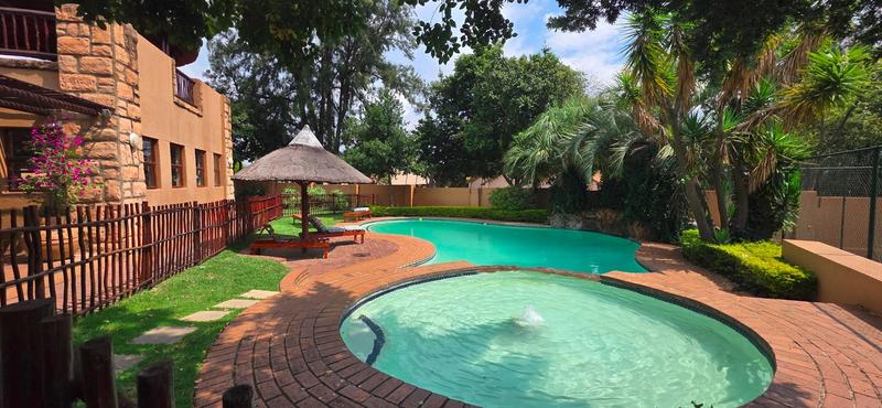 1 Bedroom Property for Sale in Douglasdale Gauteng