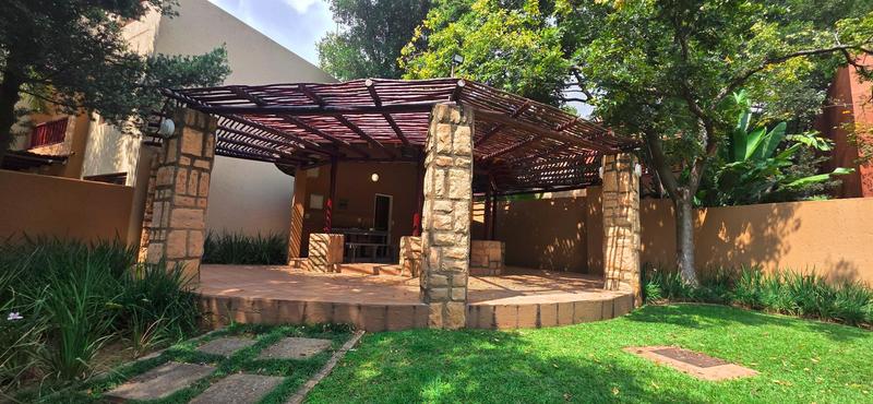 1 Bedroom Property for Sale in Douglasdale Gauteng