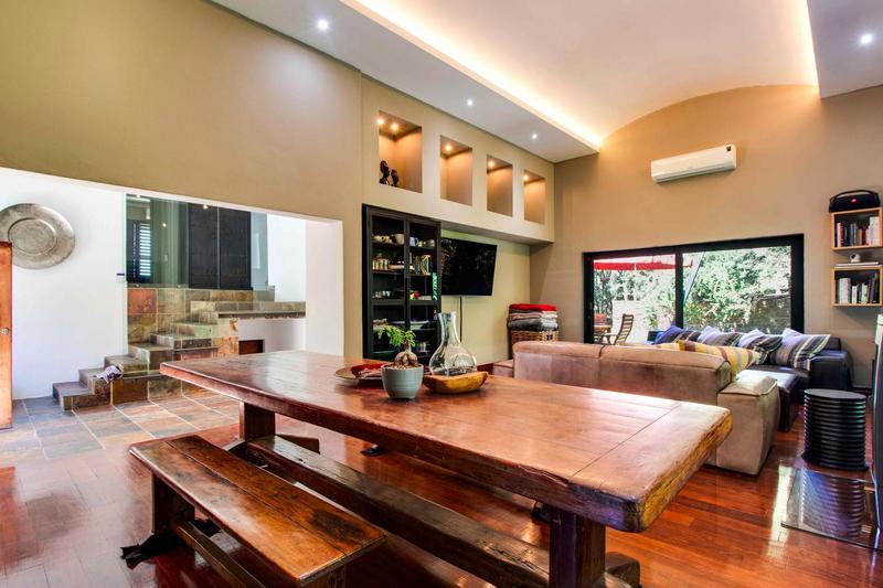 5 Bedroom Property for Sale in Ruimsig Gauteng