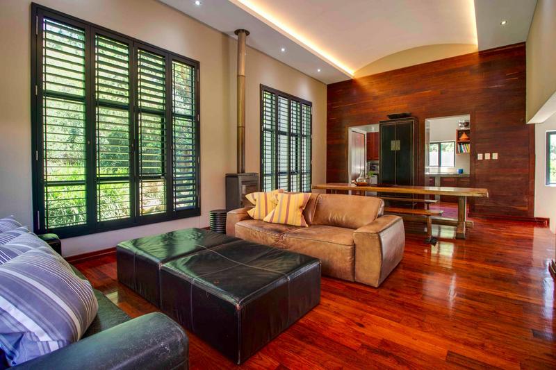 5 Bedroom Property for Sale in Ruimsig Gauteng