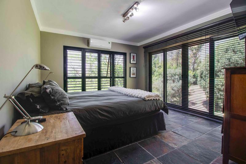 5 Bedroom Property for Sale in Zonnehoewe A H Gauteng