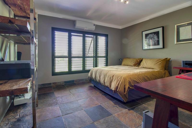 5 Bedroom Property for Sale in Zonnehoewe A H Gauteng