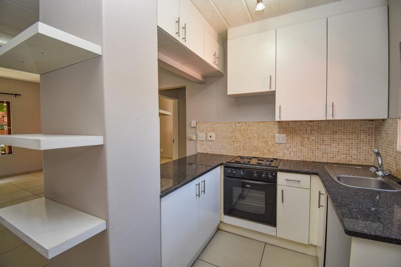 1 Bedroom Property for Sale in Sunninghill Gauteng