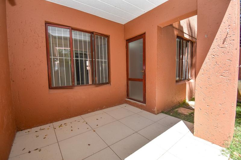1 Bedroom Property for Sale in Sunninghill Gauteng